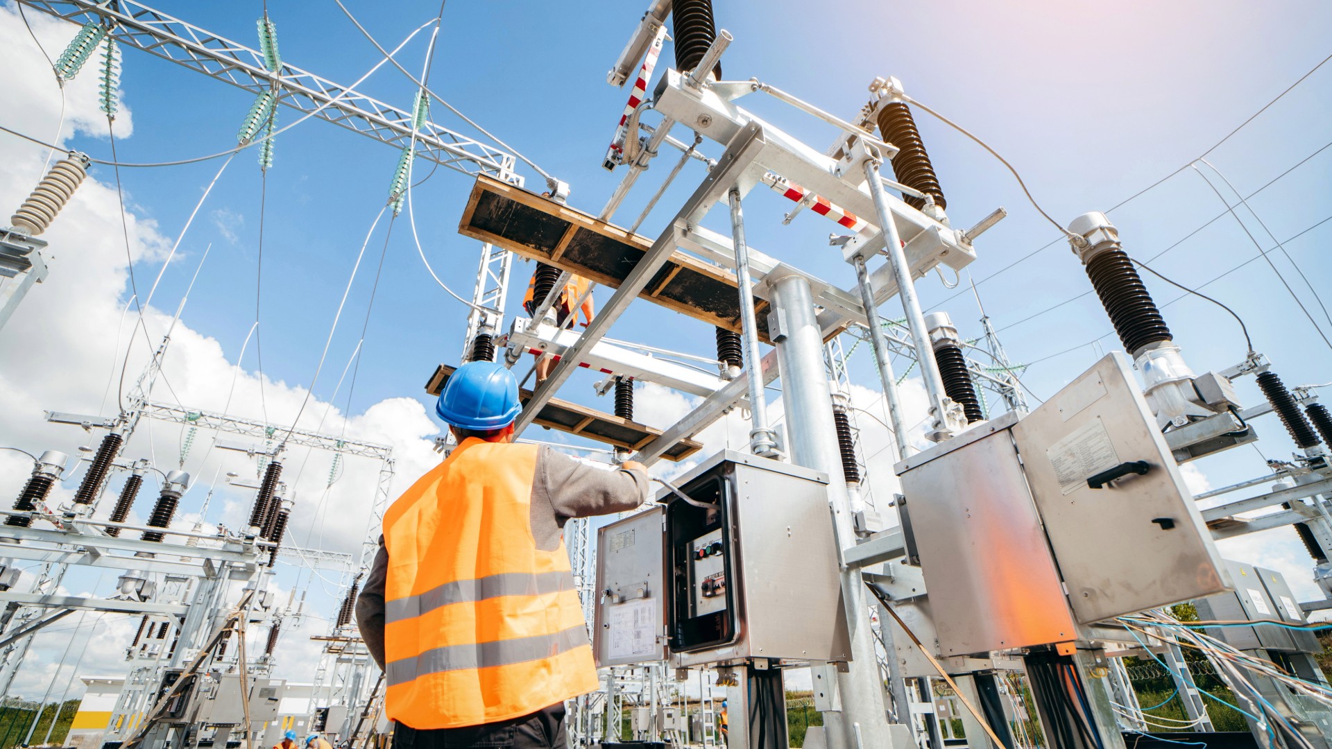 What You’ll Learn in Electrical Apprentice Jobs: A Skill-by-Skill Breakdown